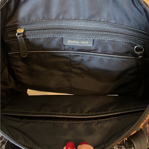 MICHAEL KORS BAG - Picture 5 of 7